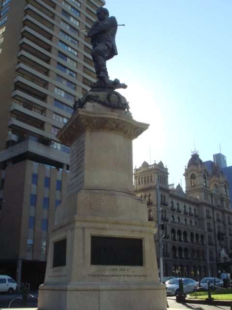 Gen Gordon statue - Melb 4